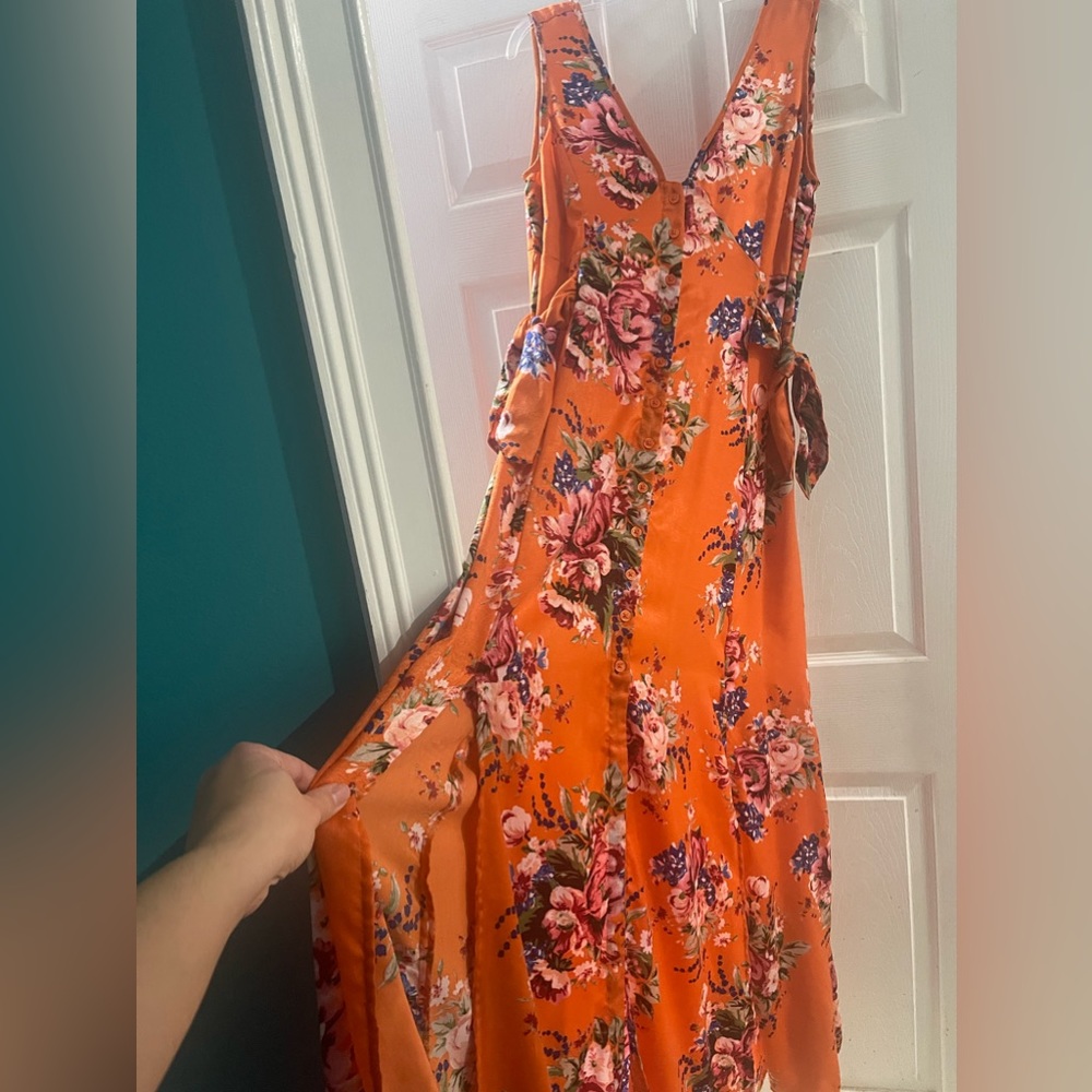 COPY - 3 Front Slits/ splits flowy maxi - Picture 1 of 7